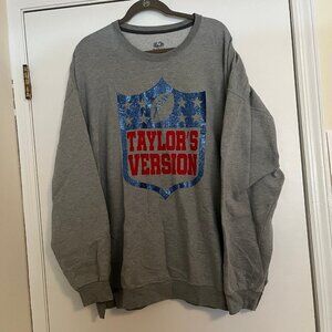 Taylor’s Version NFL Logo Crewneck Size 3xl (Fruit of the Loom)